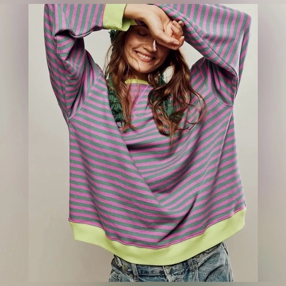 ▪️NWT Free People Oversized Classic Striped Pullover Sweatshirt Pink Combo - Picture 1 of 7